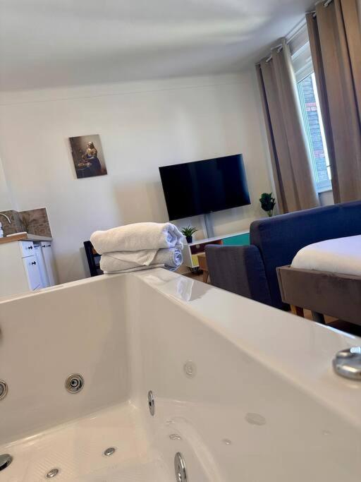 Britich 3D: Suite Spa Prive, Clim, Thermal/Artem Nancy Extérieur photo